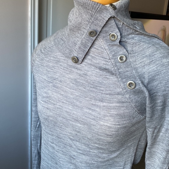 Gap 100% merino wool sweater size small - Picture 6 of 11